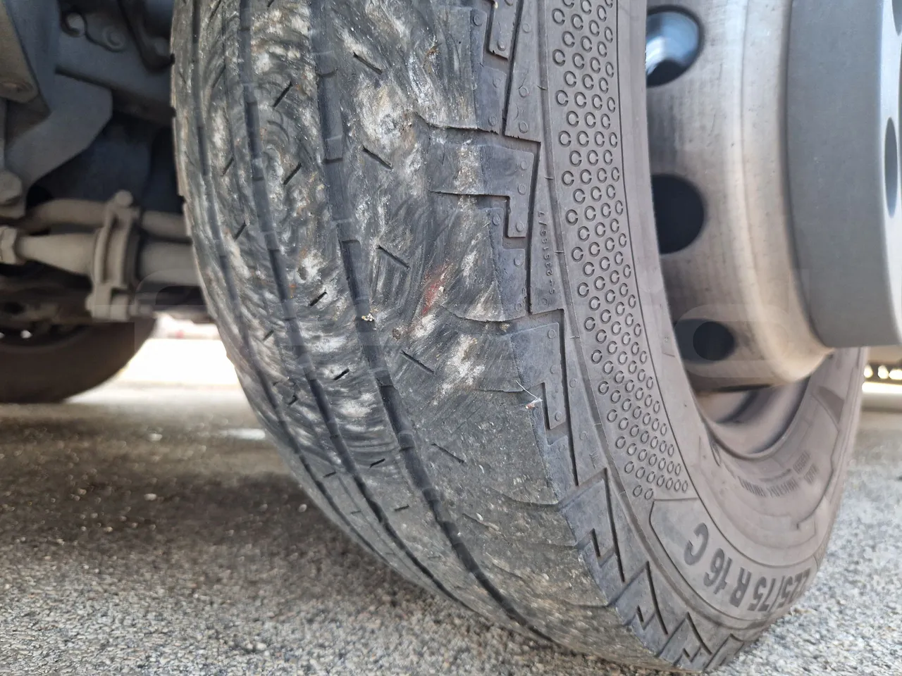 Iveco Indcar WGIVMY11 MOBI SCUOLABUS - EUR6 - 100Kw - 8,592m - tread condition second axle tires right