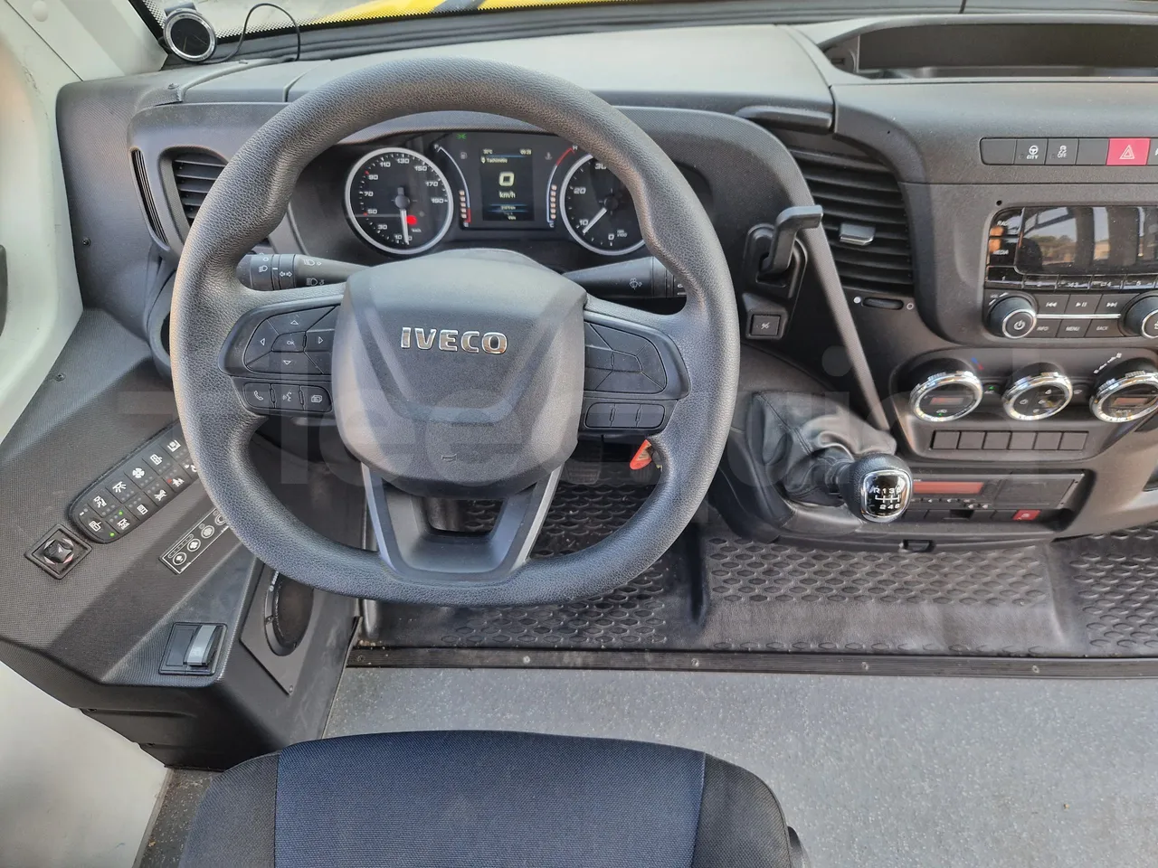 Iveco Indcar WGIVMY11 MOBI SCUOLABUS - EUR6 - 100Kw - 8,592m - steering wheel photo