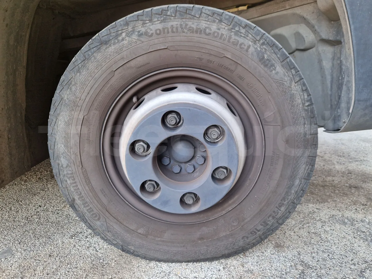 Iveco Indcar WGIVMY11 MOBI SCUOLABUS - EUR6 - 100Kw - 8,592m - front left tire measurements