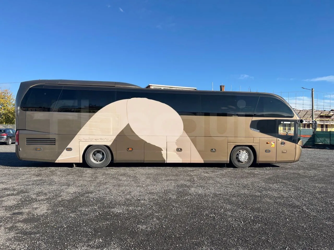 Neoplan Cityliner 	P14 - Euro5 - 324kW - 12.240mt - right side doors closed