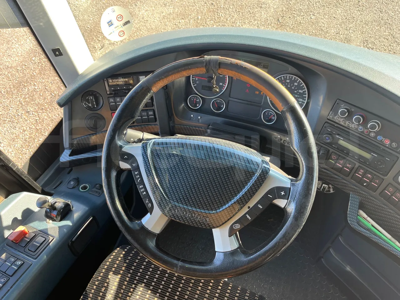 Neoplan Cityliner 	P14 - Euro5 - 324kW - 12.240mt - steering wheel photo