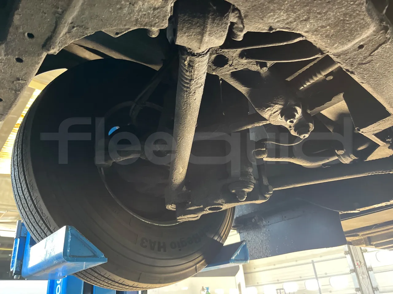 Neoplan Cityliner 	P14 - Euro5 - 324kW - 12.240mt - front axle right side