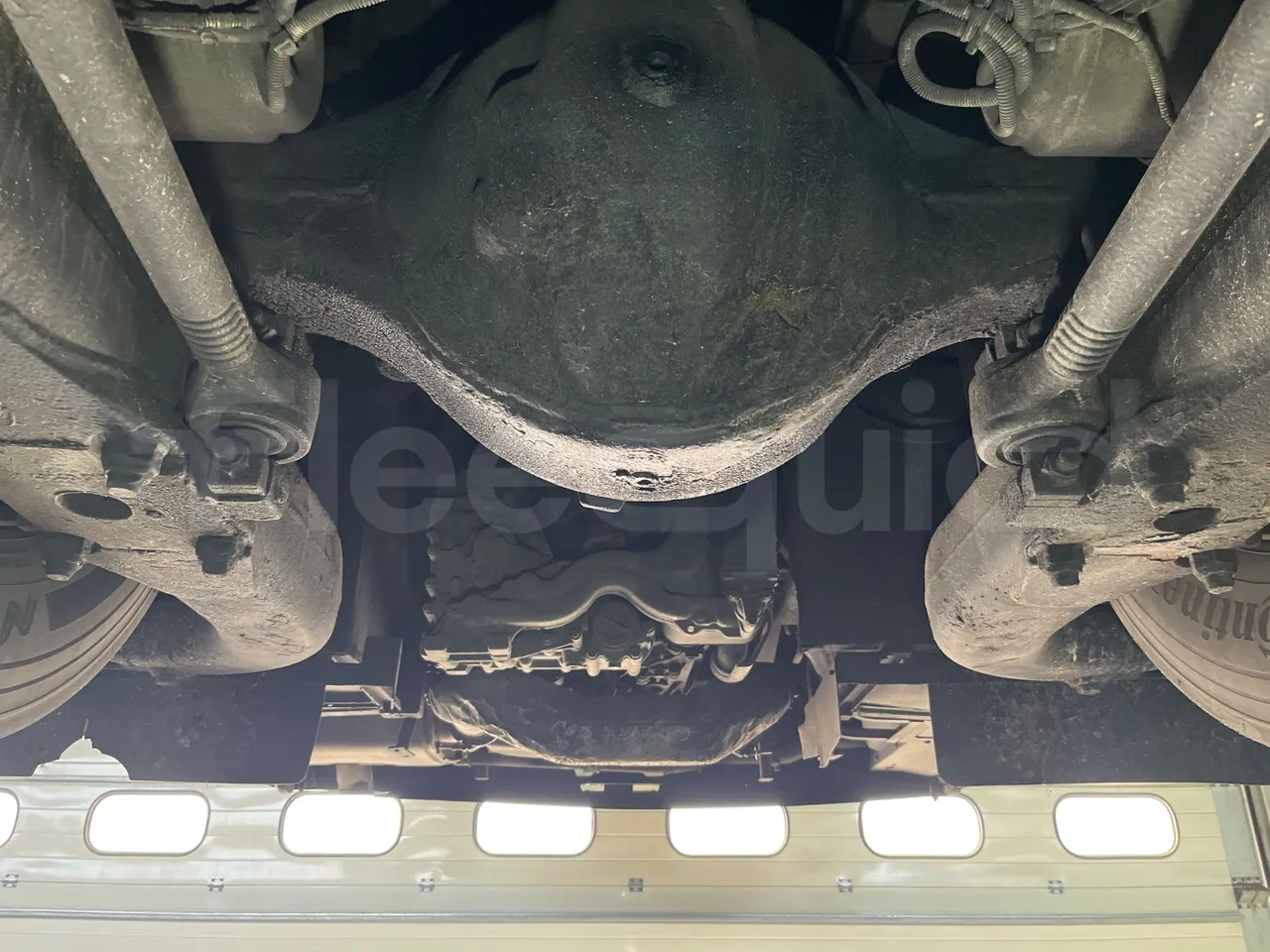 Neoplan Cityliner 	P14 - Euro5 - 324kW - 12.240mt - axle 3 central