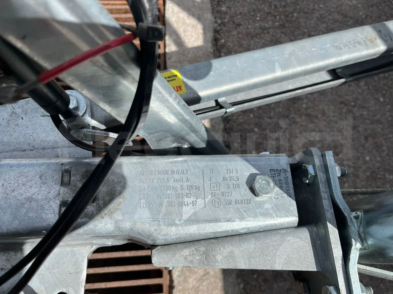 Humbaur HN 204121 Trailer - Euro0 - kW0 - 5.793mt - platform code photo