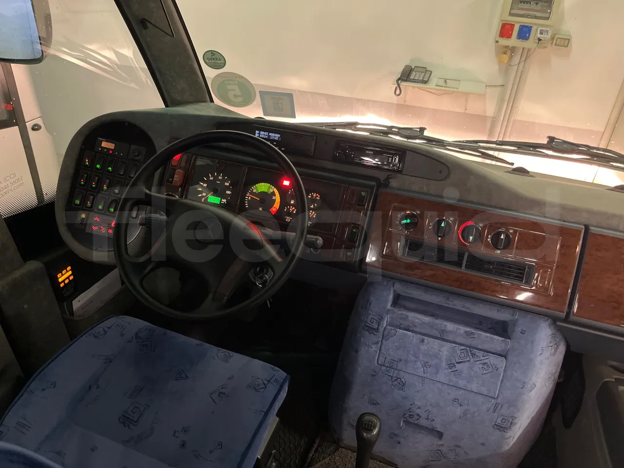 Mercedes-Benz MB 818 S SITCAR TR1 - EUR3 - 130kW - 7.64m - buttons panels on (mandatory for bus to scrap)