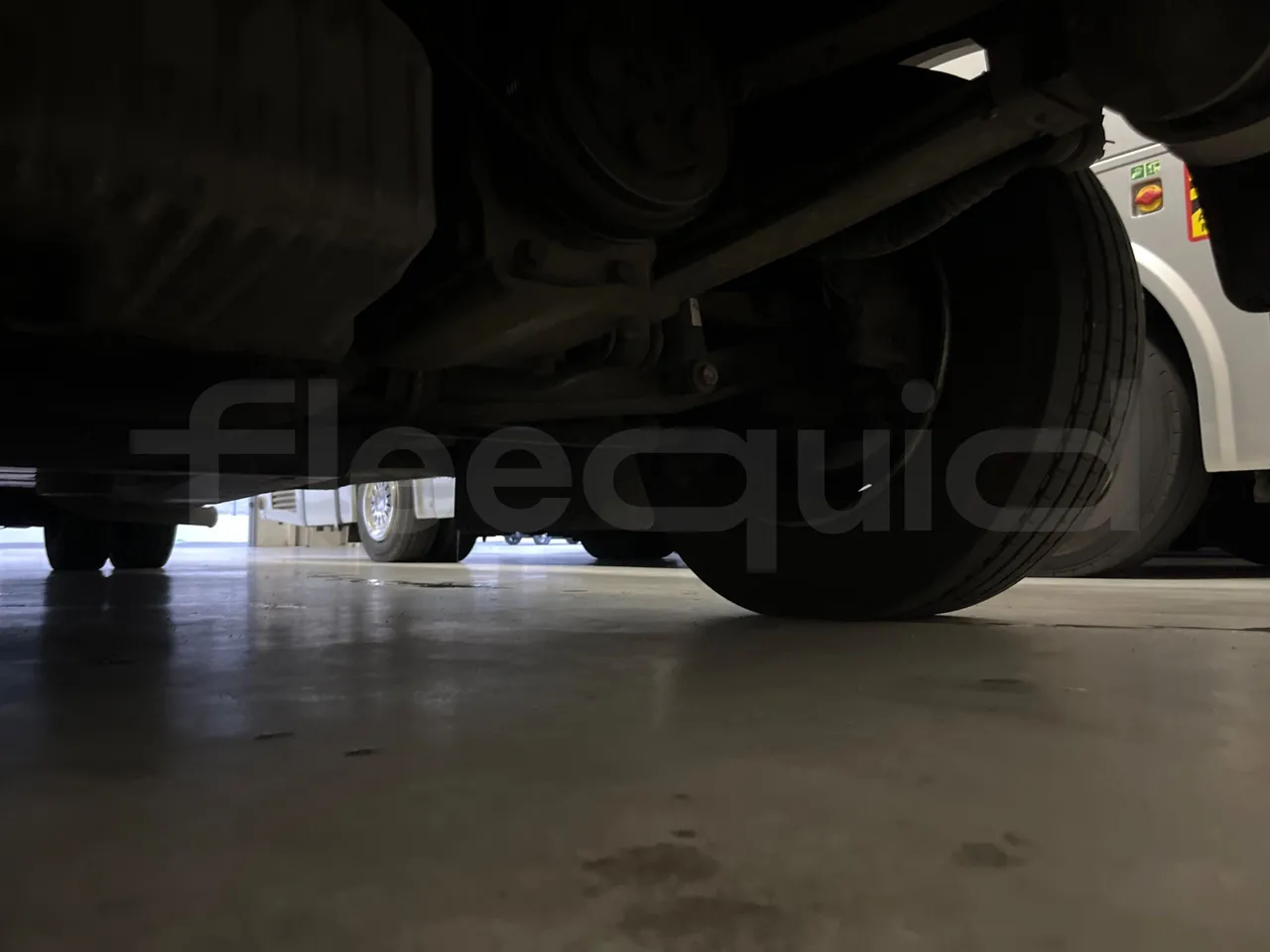 Mercedes-Benz MB 818 S SITCAR TR1 - EUR3 - 130kW - 7.64m - front brake calipers right