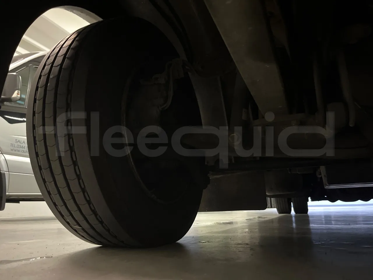 Mercedes-Benz MB 818 S SITCAR TR1 - EUR3 - 130kW - 7.64m - front discs right