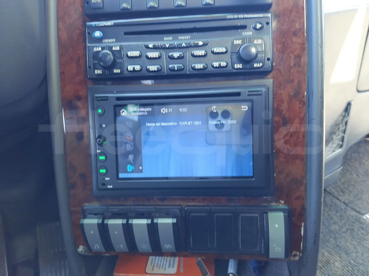 Volvo Barbi Genesis HDL N53 -EUR3 -309kW-12.23m - onboard devices 1