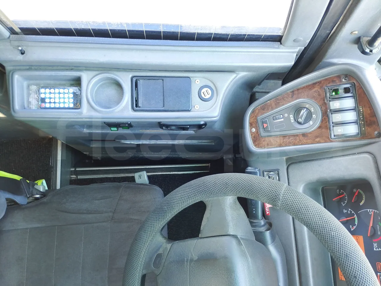 Volvo Barbi Genesis HDL N53 -EUR3 -309kW-12.23m - onboard devices 3