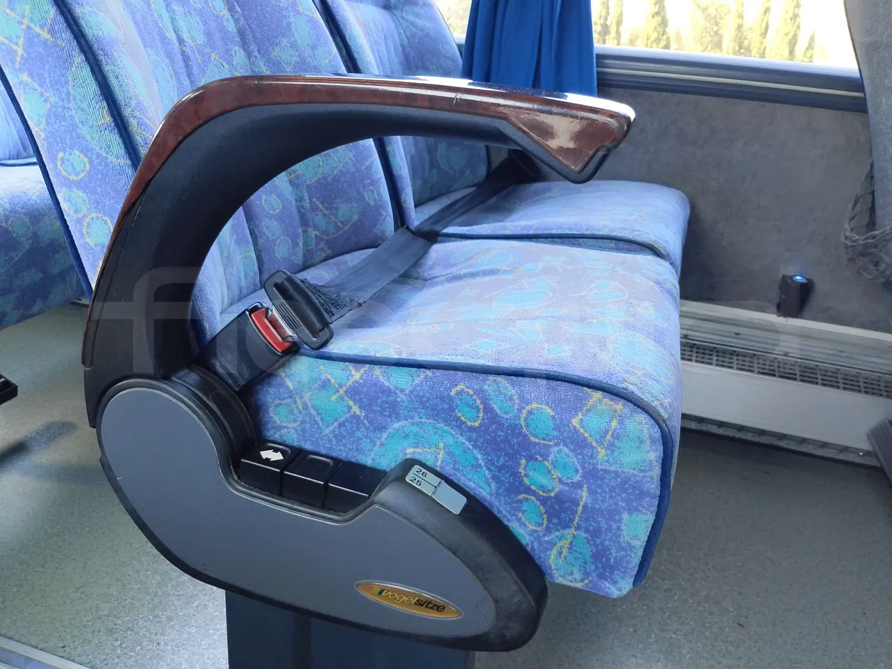 Volvo Barbi Genesis HDL N53 -EUR3 -309kW-12.23m - armrest detail photo