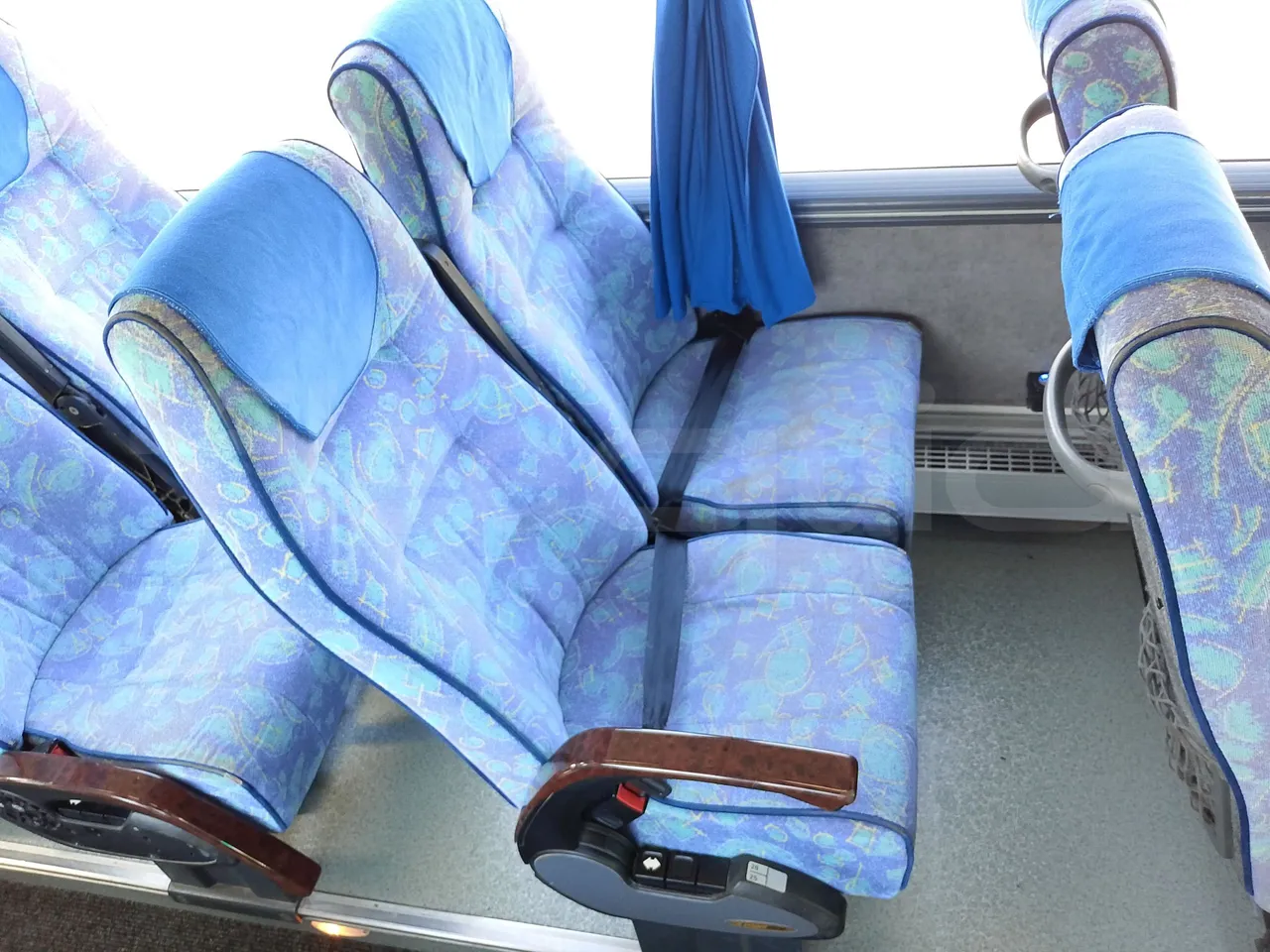 Volvo Barbi Genesis HDL N53 -EUR3 -309kW-12.23m - central seat safety belt