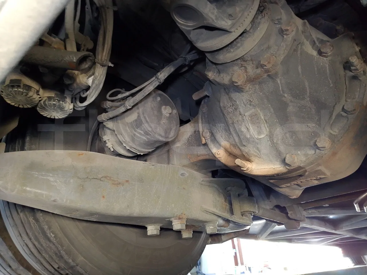 Volvo Barbi Genesis HDL N53 -EUR3 -309kW-12.23m - differential photo