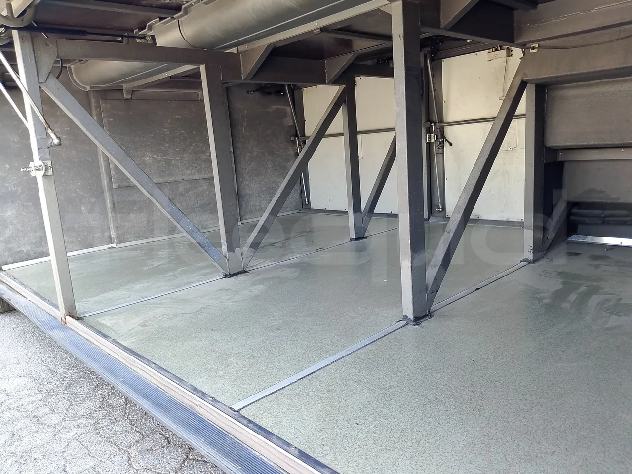 Volvo Barbi Genesis HDL N53 -EUR3 -309kW-12.23m - internal frame rust check