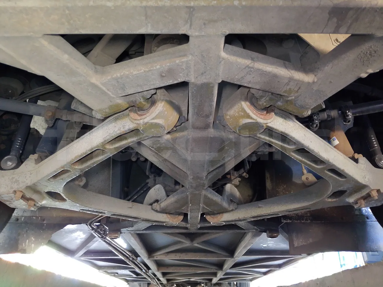 Volvo Barbi Genesis HDL N53 -EUR3 -309kW-12.23m - front axle central