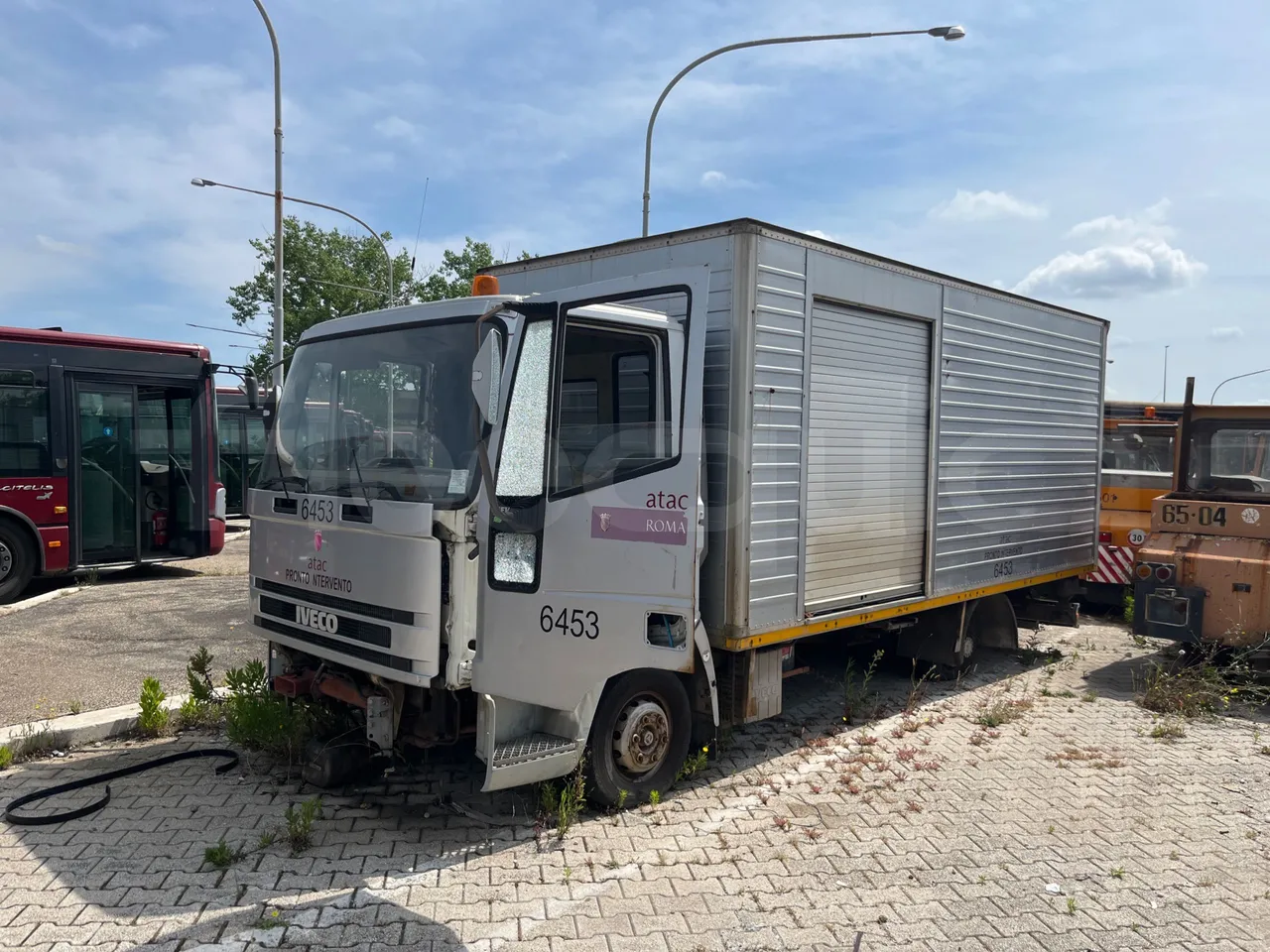 Iveco Daily 75E14 -EUR2 -100kW -6.98m - Base cover photo