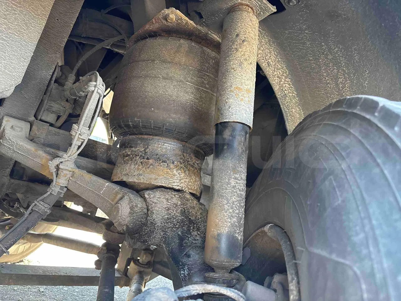 Vdl Futura FH D2 - Euro6 - 320kW - 12.870mt - front shock absorbers left