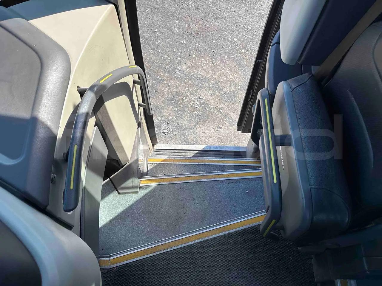 Vdl Futura FH D2 - Euro6 - 320kW - 12.870mt - handrails photo