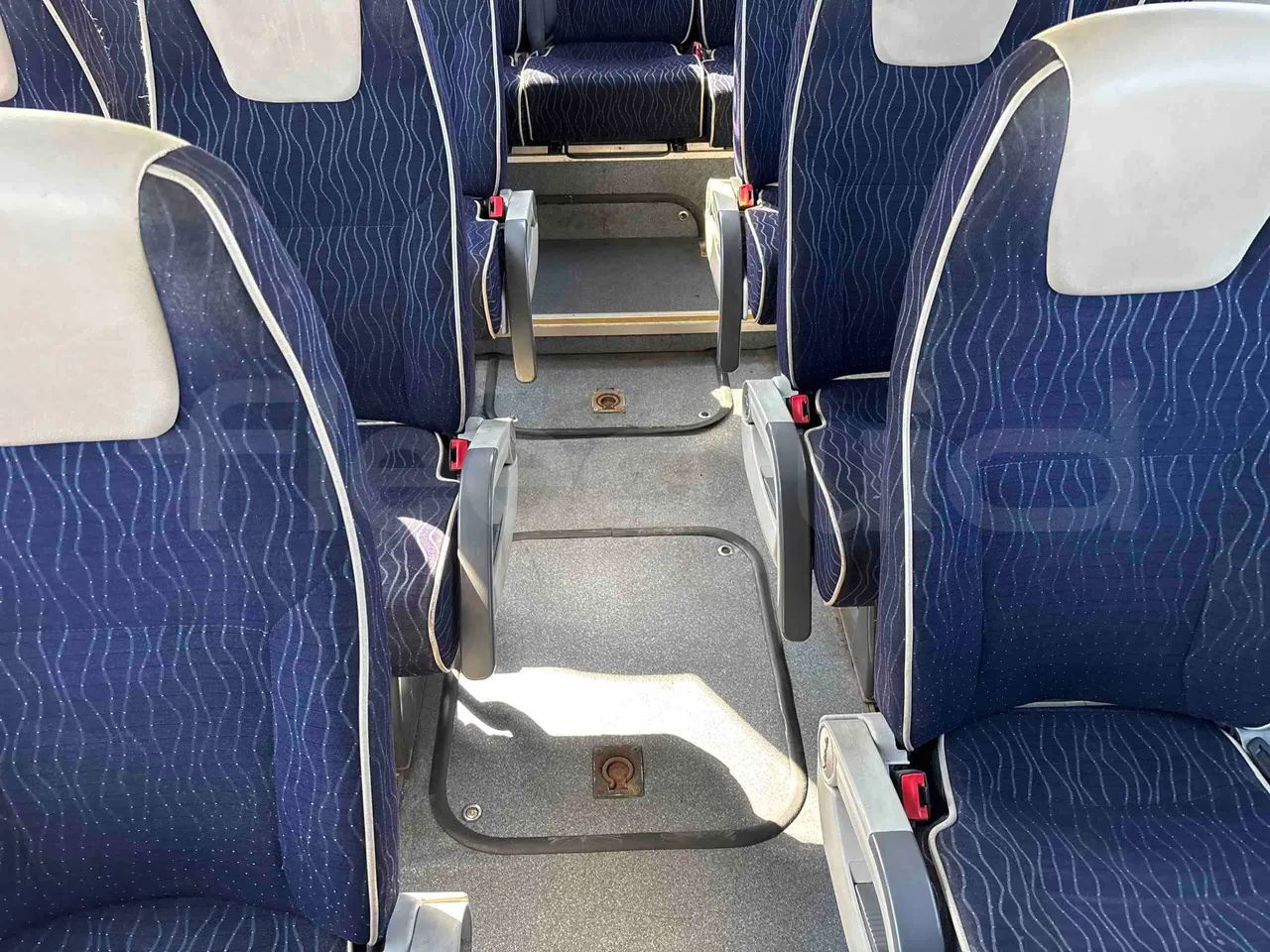 Vdl Futura FH D2 - Euro6 - 320kW - 12.870mt - floor hatches photo