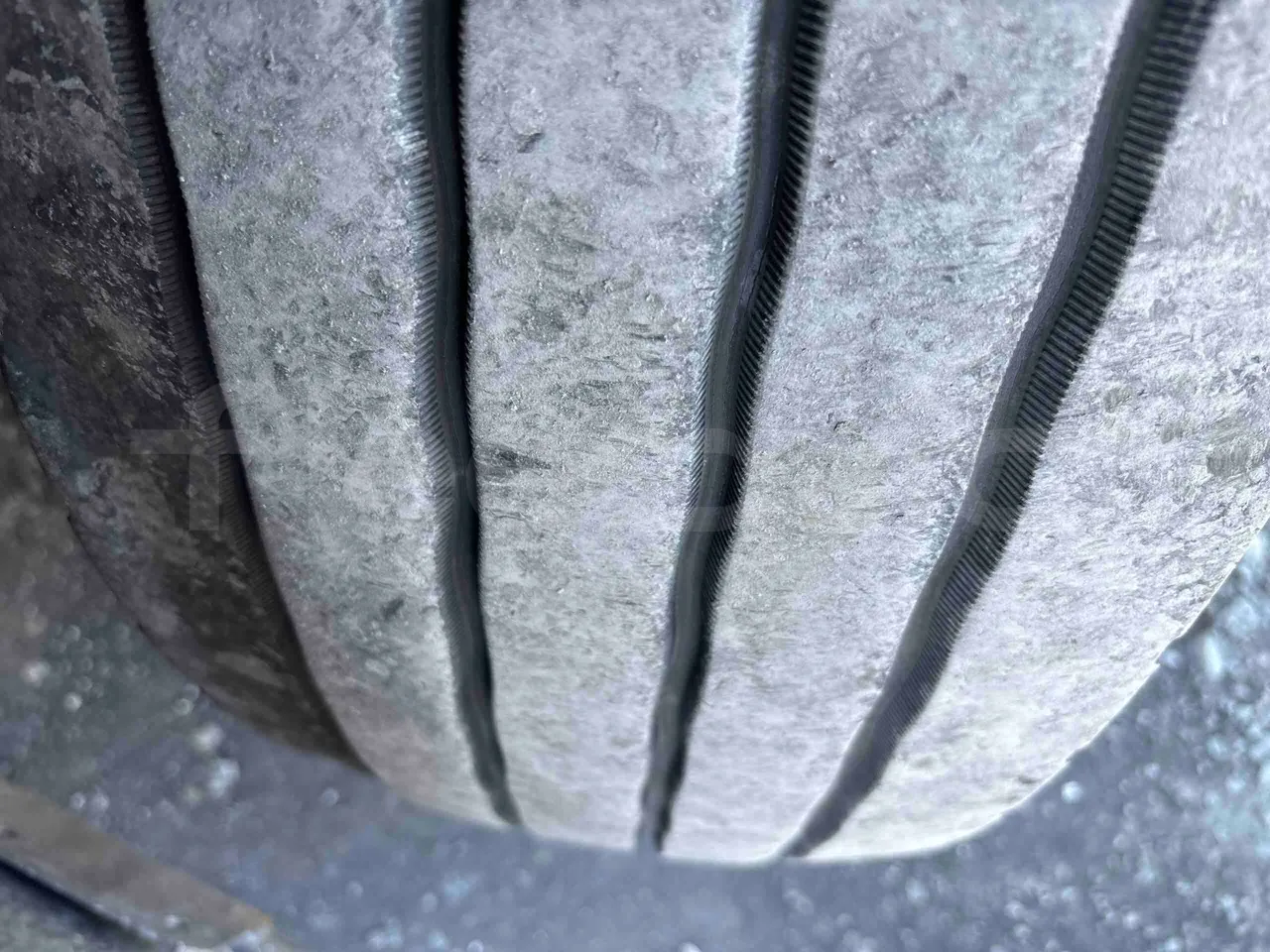 Vdl Futura FH D2 - Euro6 - 320kW - 12.870mt - tread condition front tires left