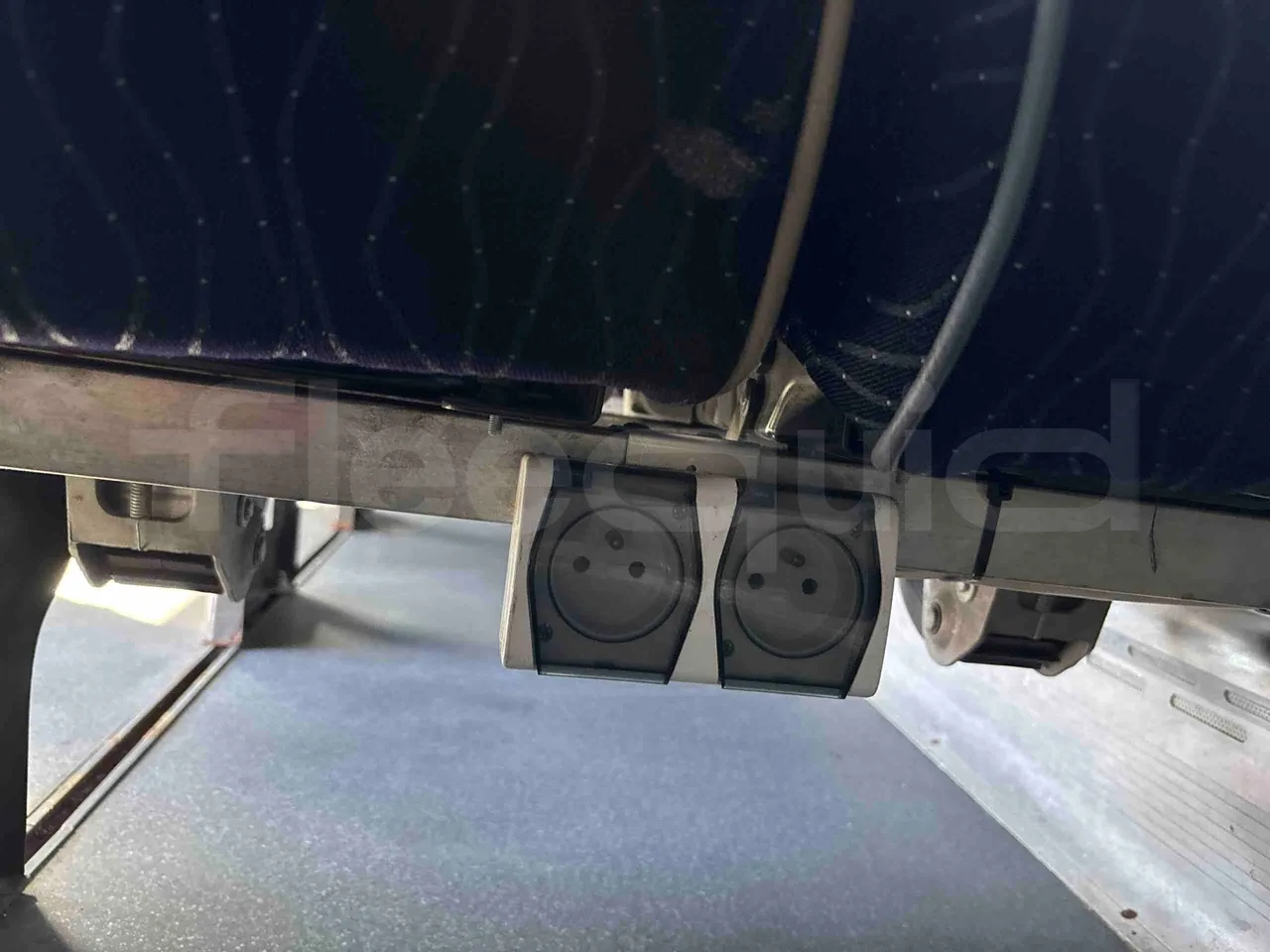 Vdl Futura FH D2 - Euro6 - 320kW - 12.870mt - power outlets detail
