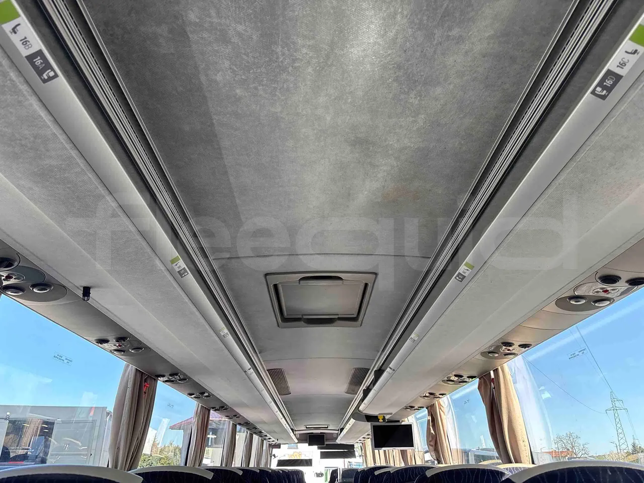 Vdl Futura FH D2 - Euro6 - 320kW - 12.870mt - overhead compartments photo