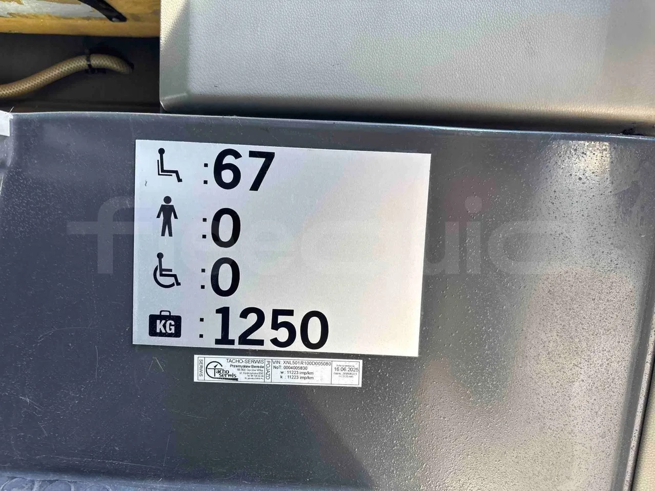 Vdl Futura FH D2 - Euro6 - 320kW - 12.870mt - seat plate photo