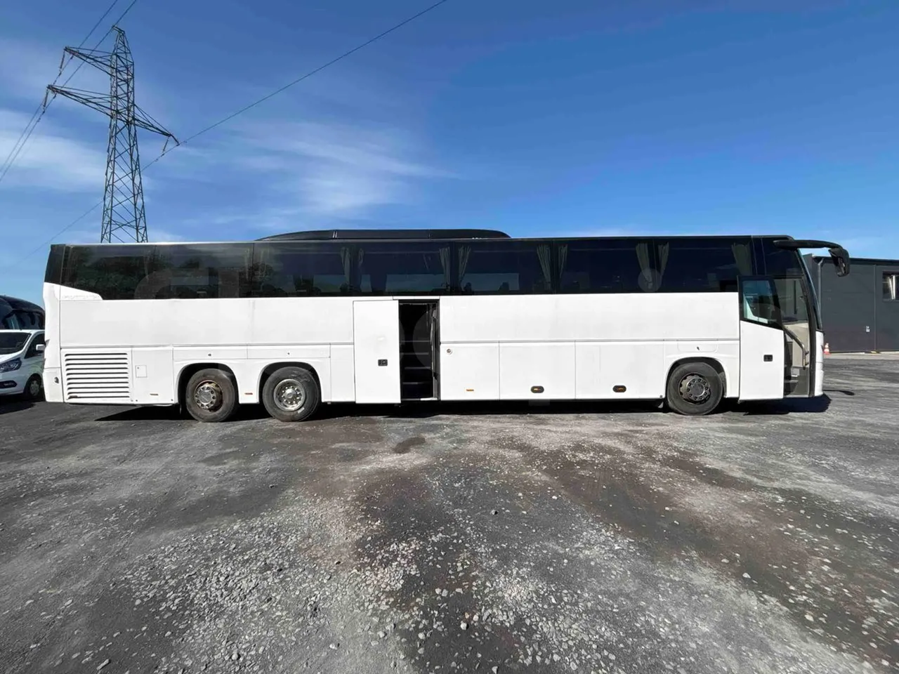 Vdl Futura FH D2 - Euro6 - 320kW - 12.870mt - right side doors open