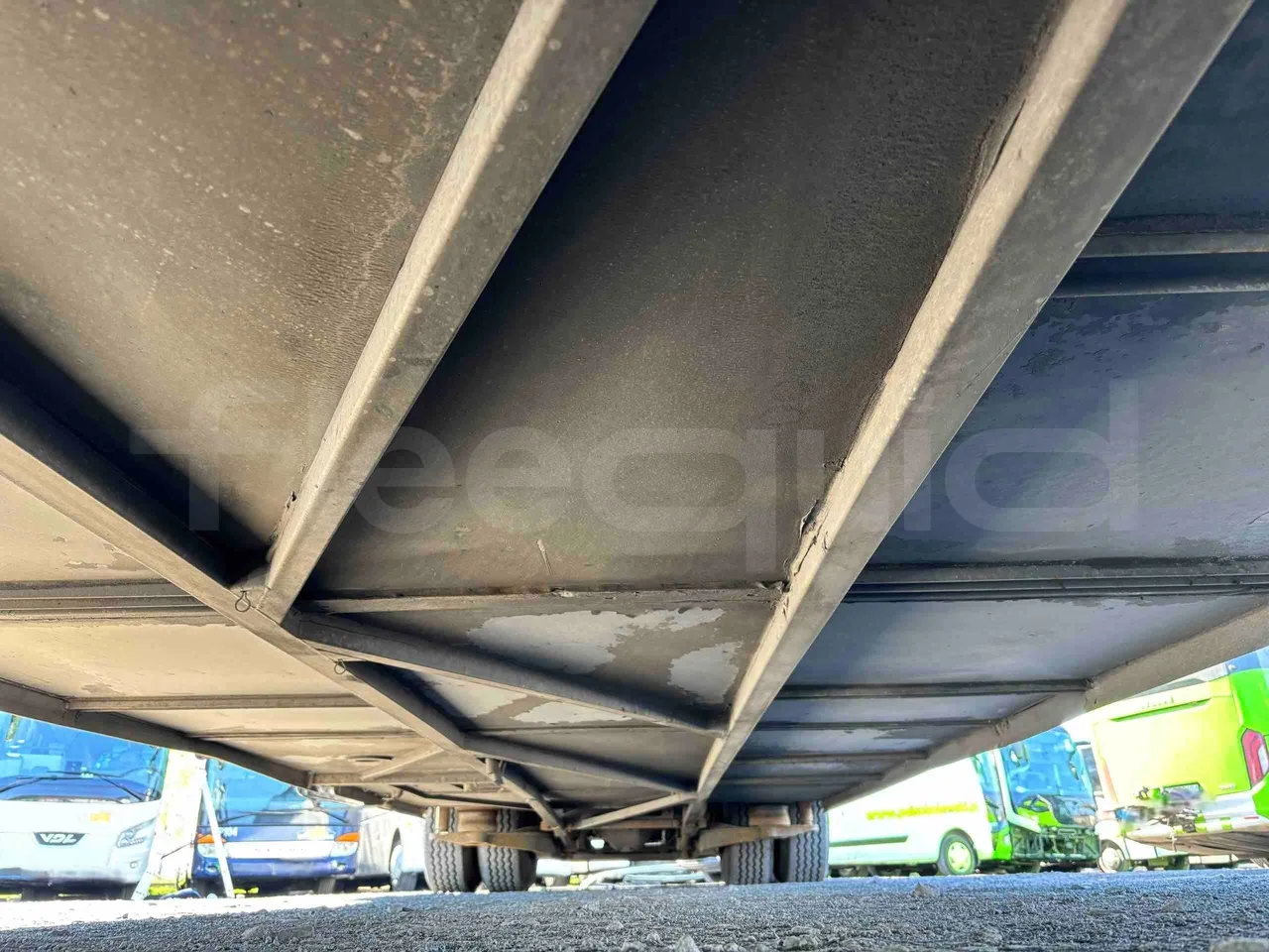 Vdl Futura FH D2 - Euro6 - 320kW - 12.870mt - central undercarriage photo