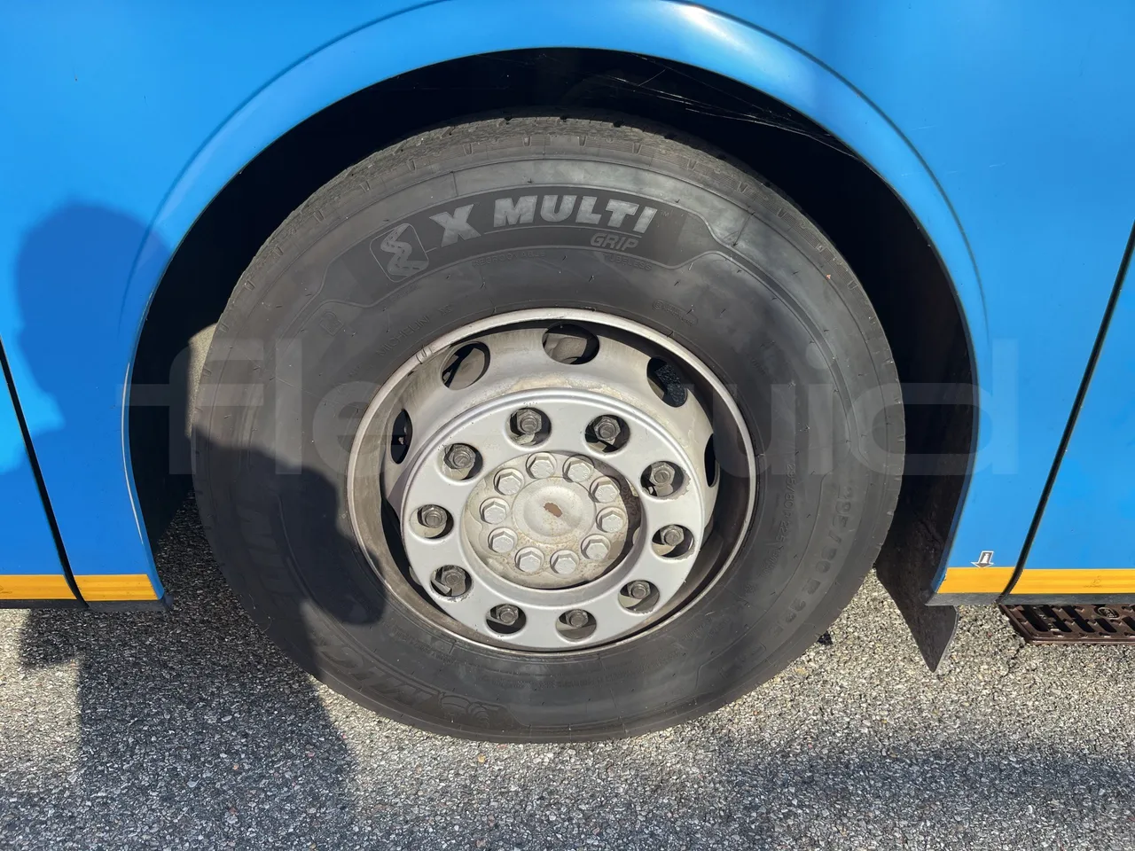 Mercedes-Benz Integro - First Axle Left Side: Complete Tyre