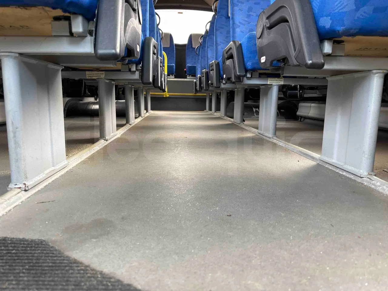 Iveco Daily 65C - Euro5 - 125kW - 7.510mt - seat brackets photo