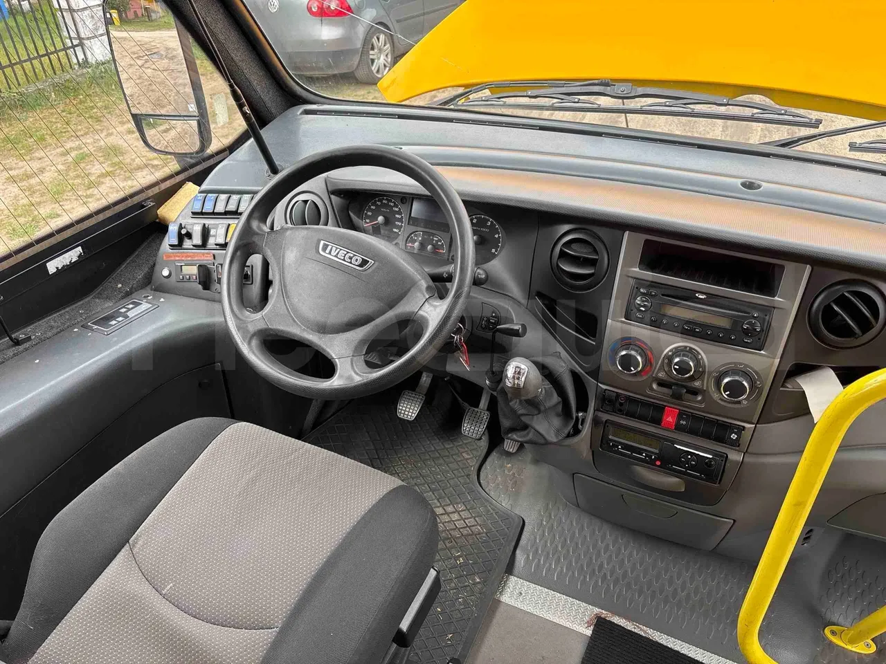 Iveco Daily 65C - Euro5 - 125kW - 7.510mt - buttons panels on