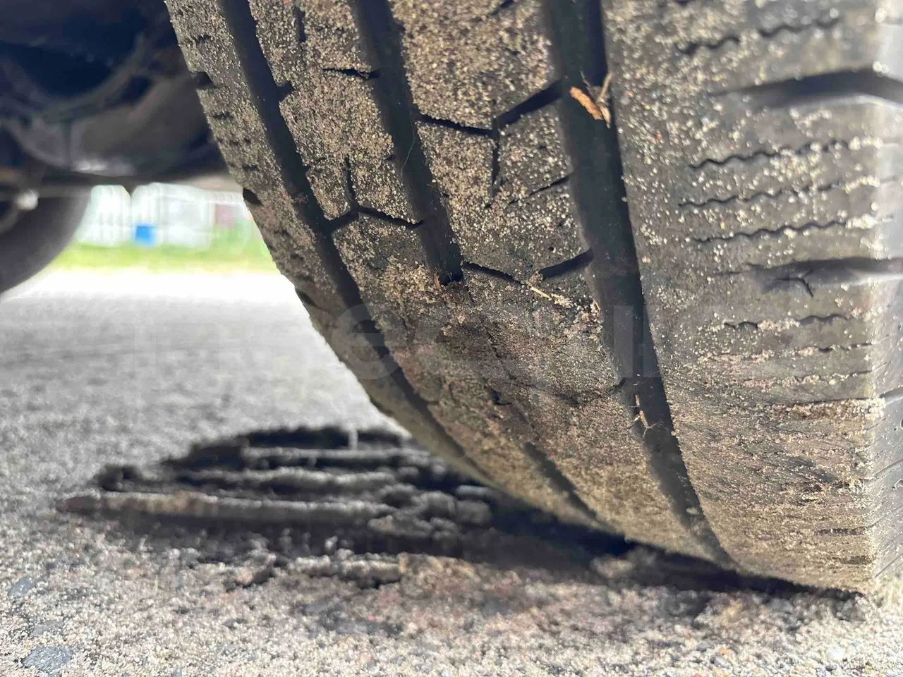 Iveco Daily 65C - Euro5 - 125kW - 7.510mt - tread condition front tires right