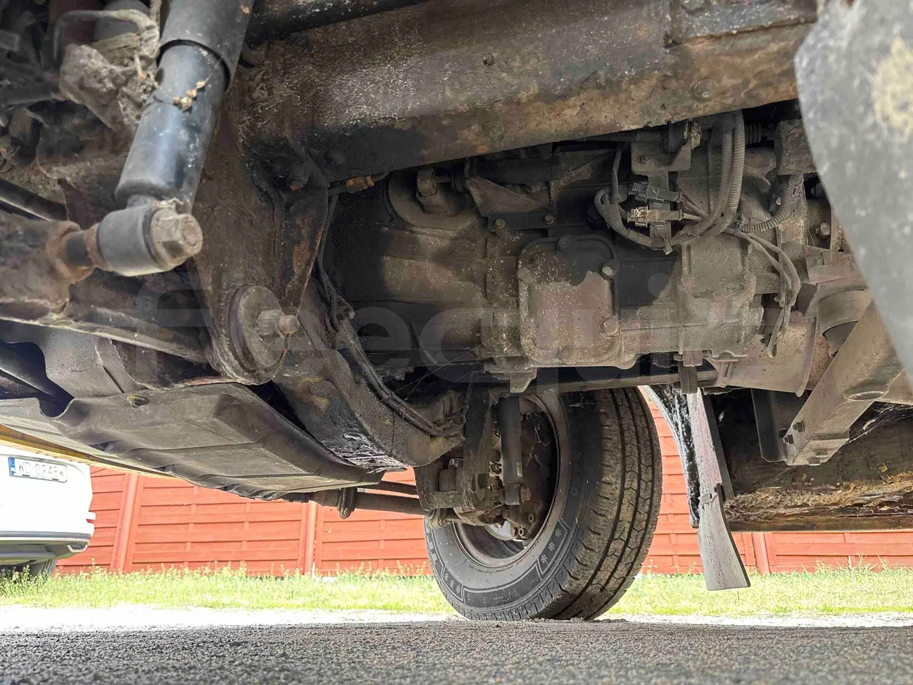 Iveco Daily 65C - Euro5 - 125kW - 7.510mt - front axle left side