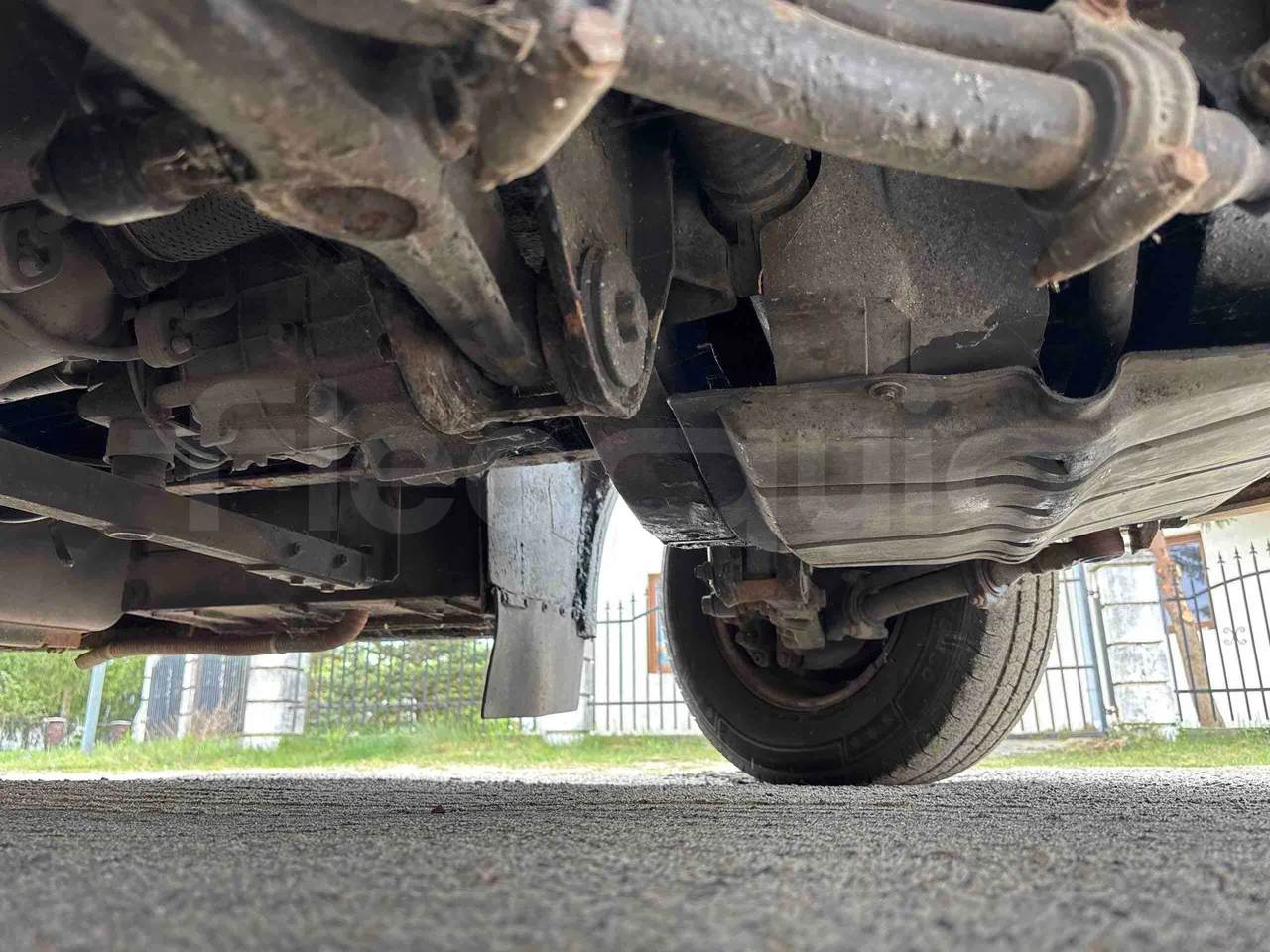 Iveco Daily 65C - Euro5 - 125kW - 7.510mt - front axle right side