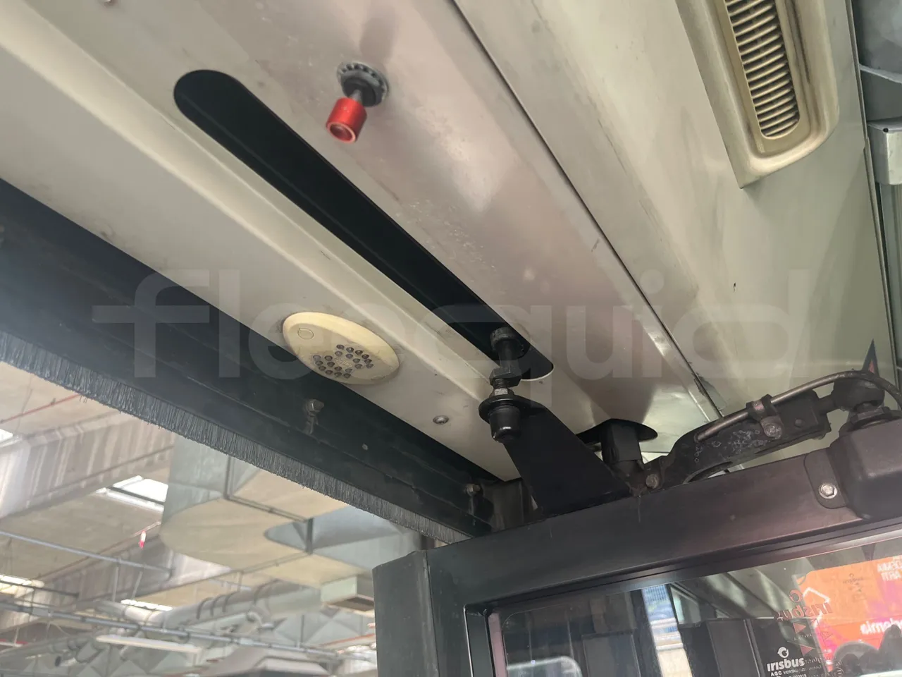 Iveco Citelis - door mechanism photo