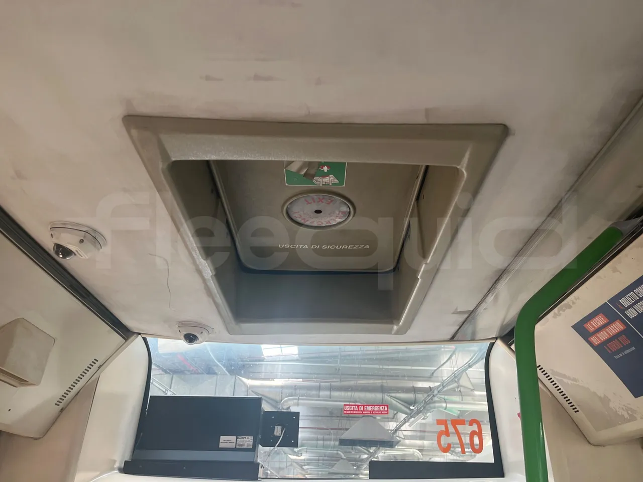 Iveco Citelis - roof hatch 1