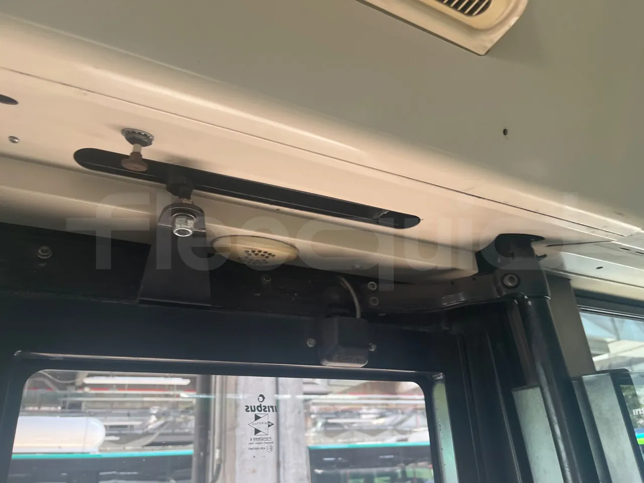 Iveco Citelis - roof hatch 2