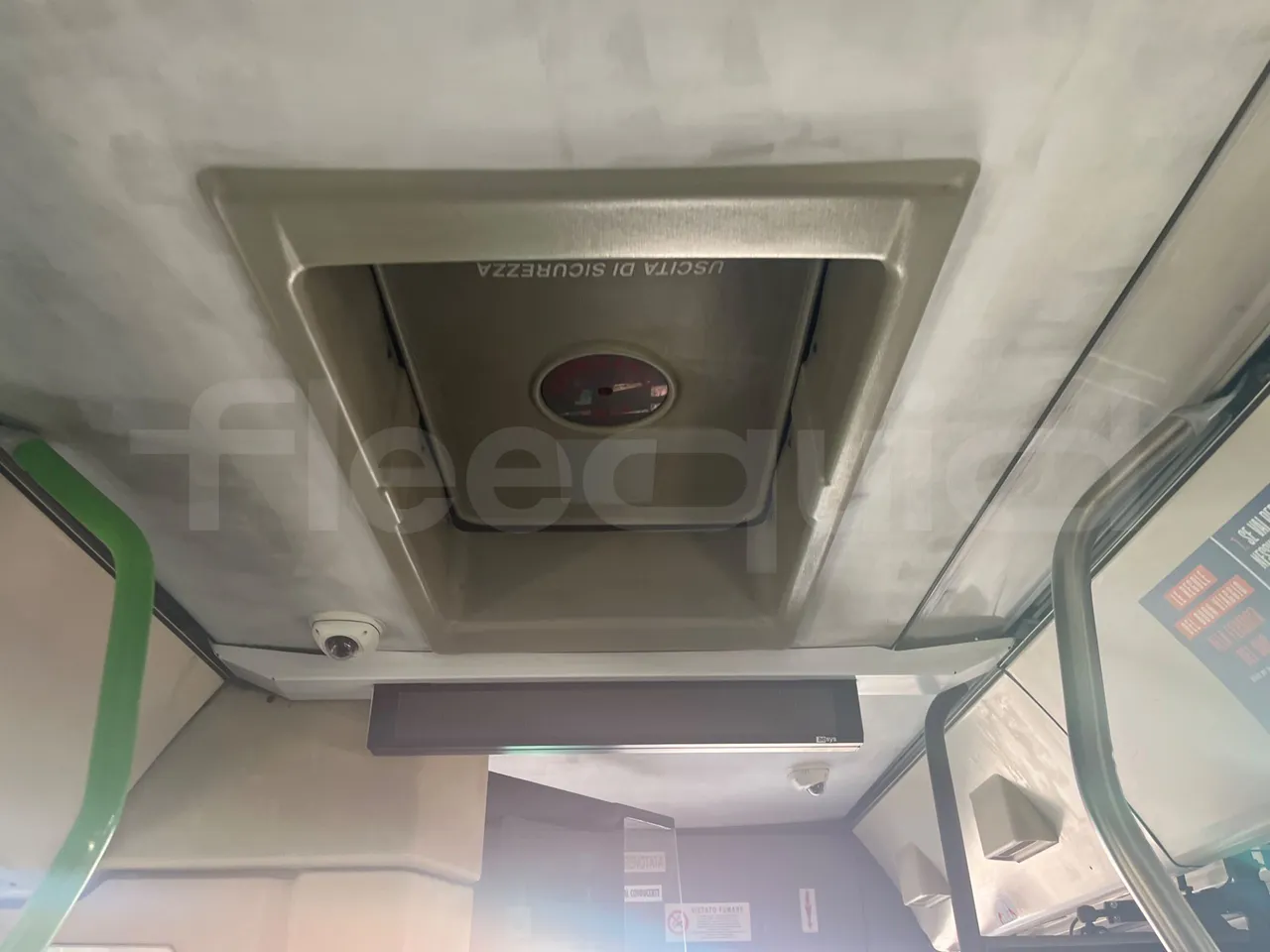 Iveco Citelis - roof hatch 3