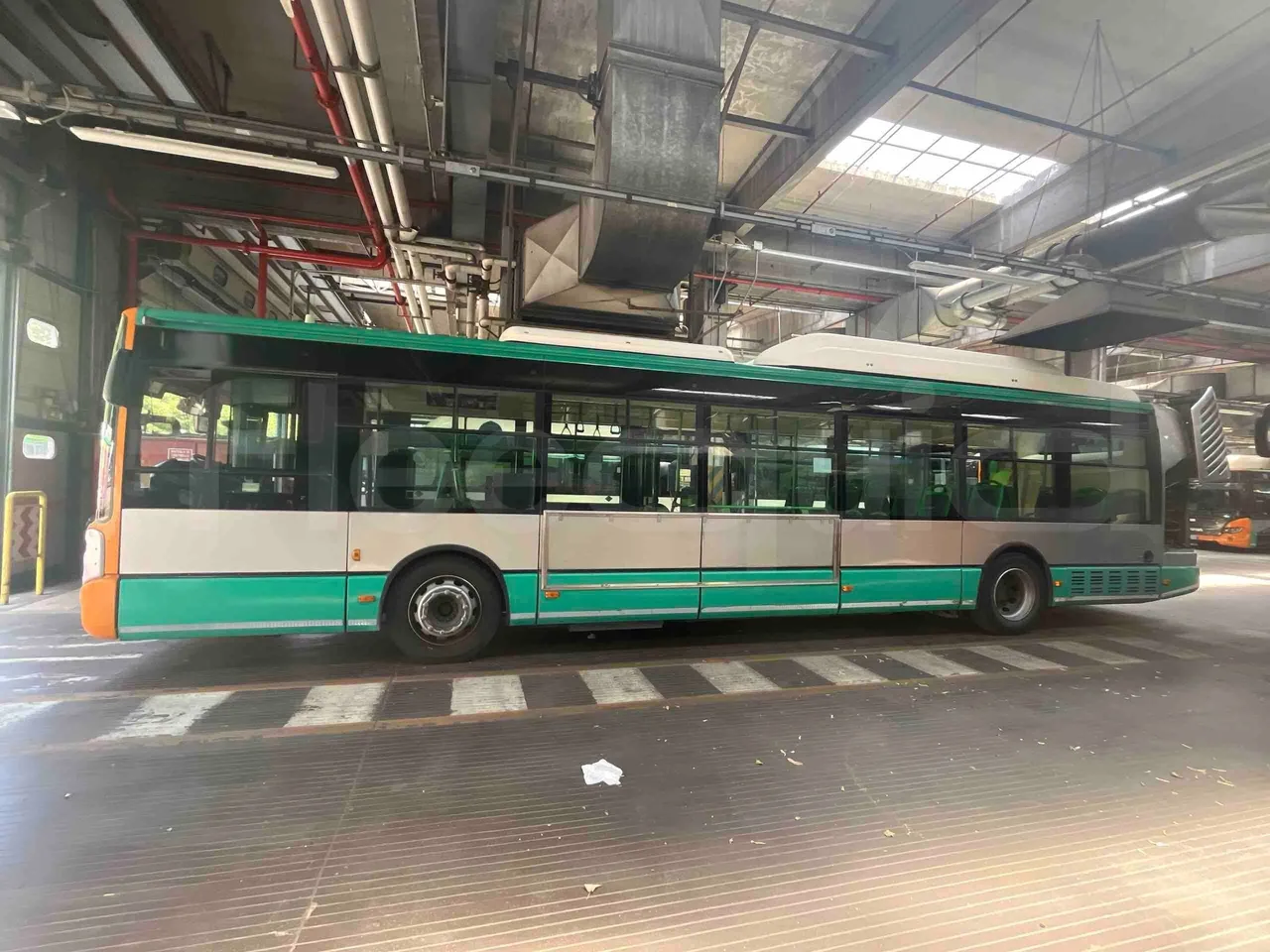 Iveco Citelis - left side photo