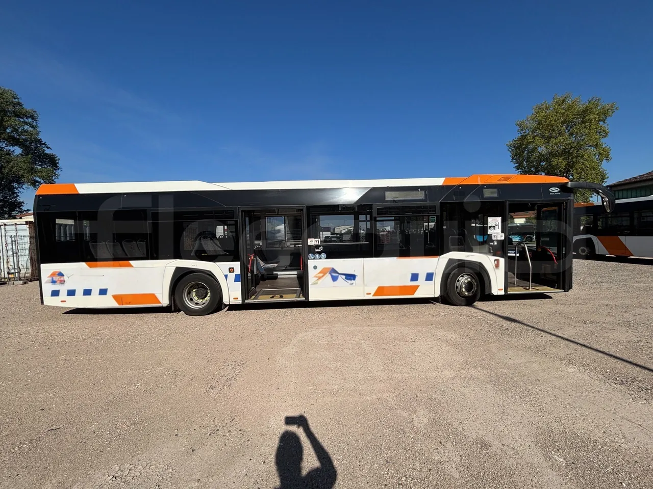 Solaris Urbino - Right Side Doors Open