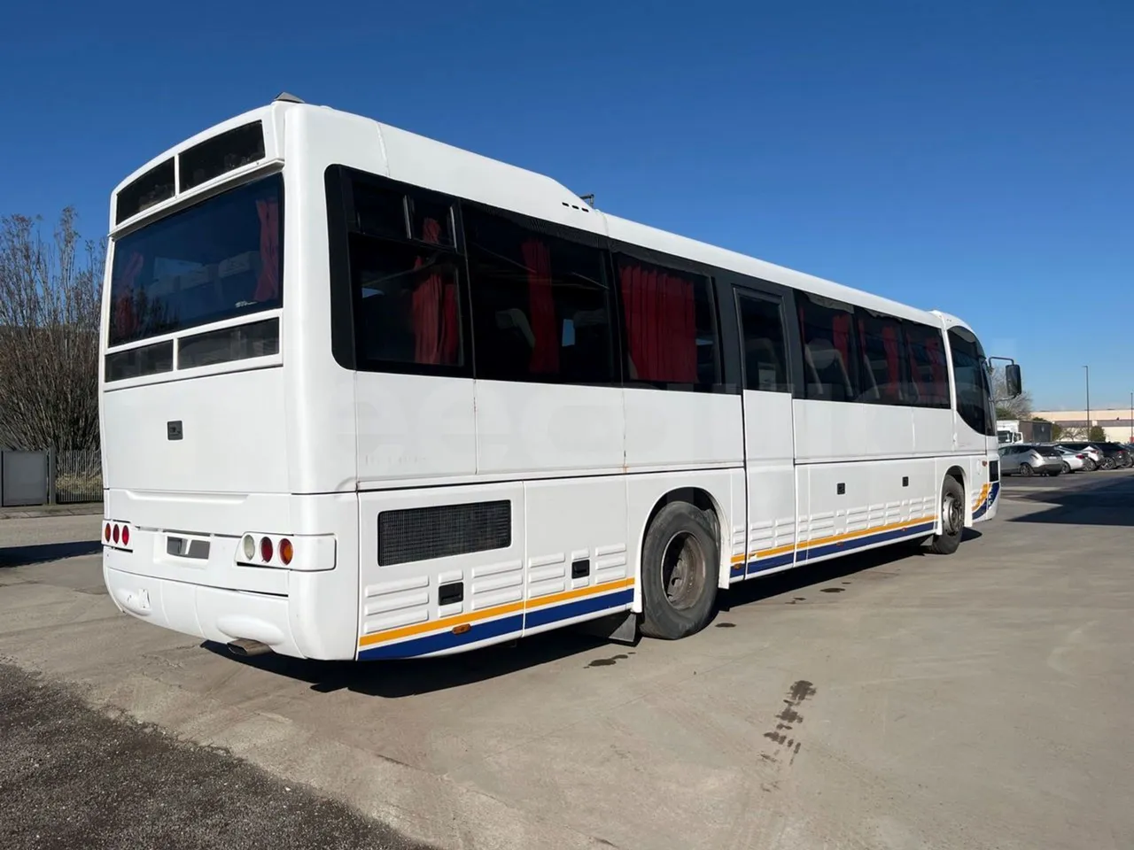 Irisbus 389E 12.35 - Euro3 - 259kW - 12mt - 3/4 right rear doors closed