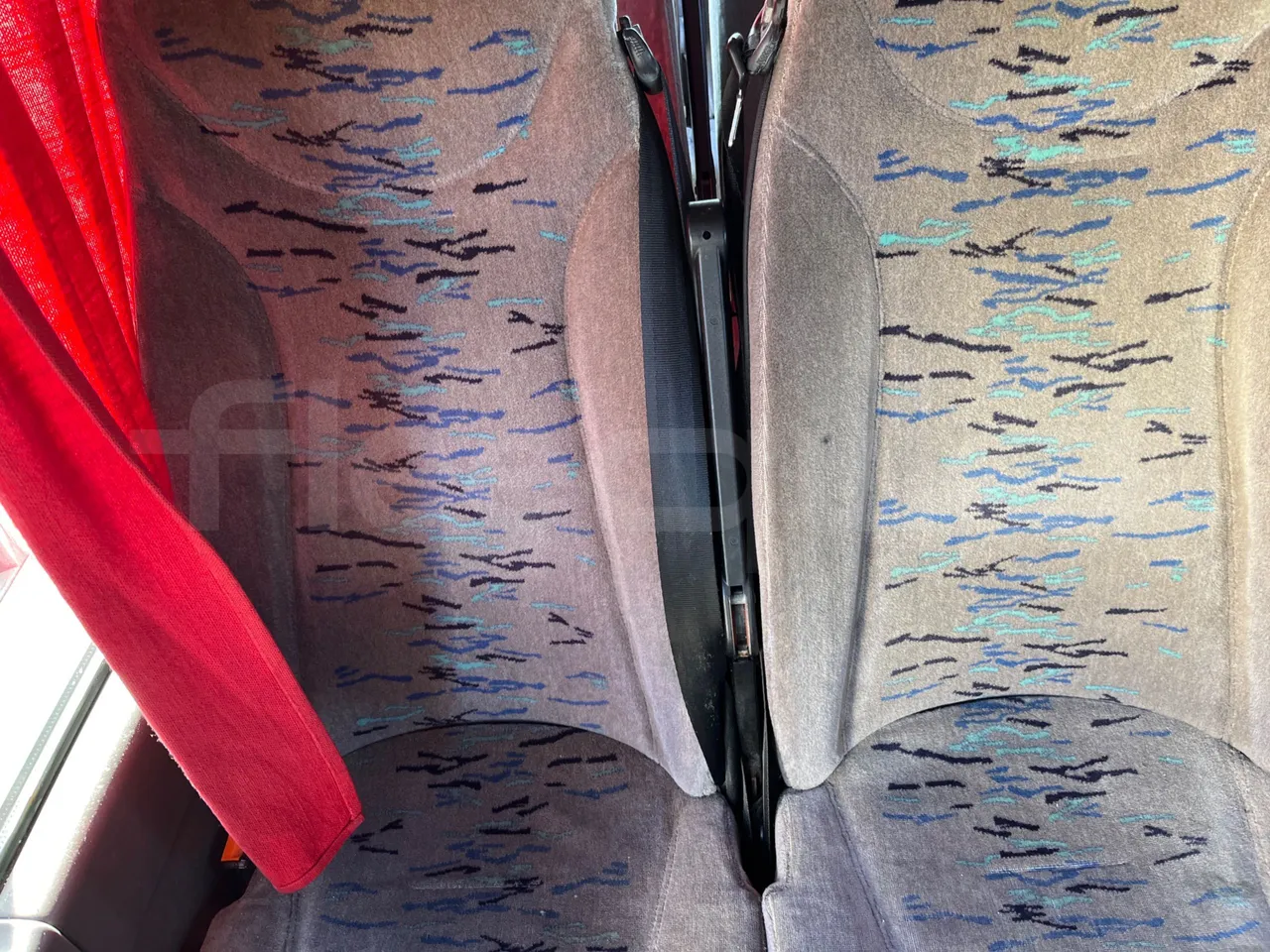 Irisbus 389E 12.35 - Euro3 - 259kW - 12mt - central seat safety belt