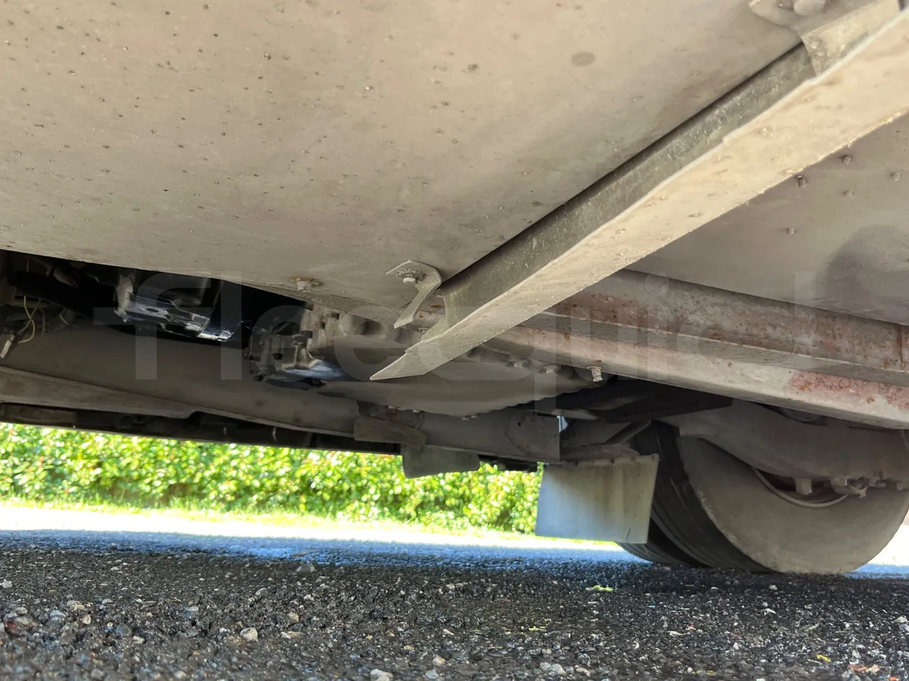 Irisbus 389E 12.35 - Euro3 - 259kW - 12mt - driveshaft photo