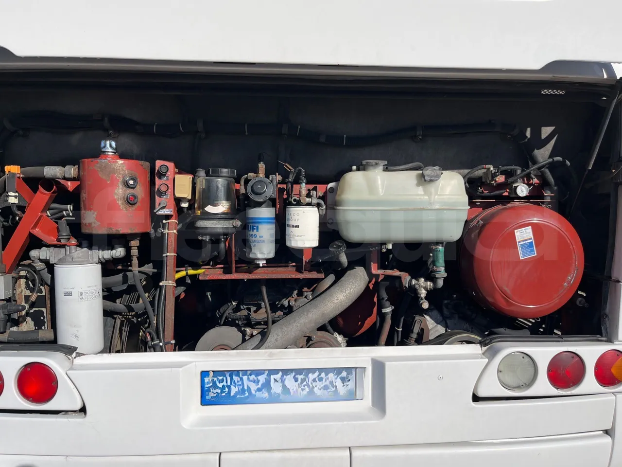 Irisbus 389E 12.35 - Euro3 - 259kW - 12mt - rear hatch open