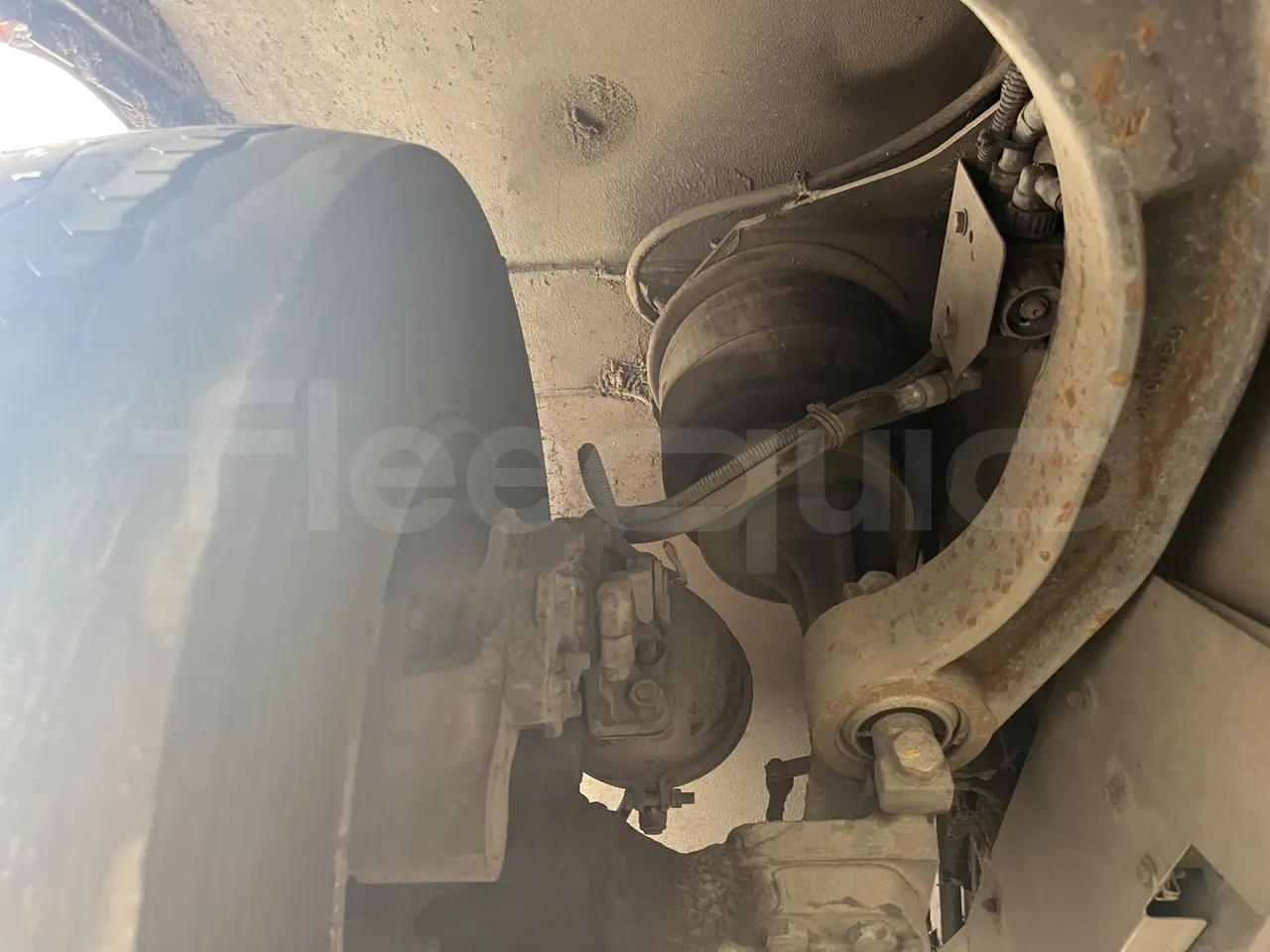Iveco Heuliez Gx117 - First Axle Shock Absorbers Right Side