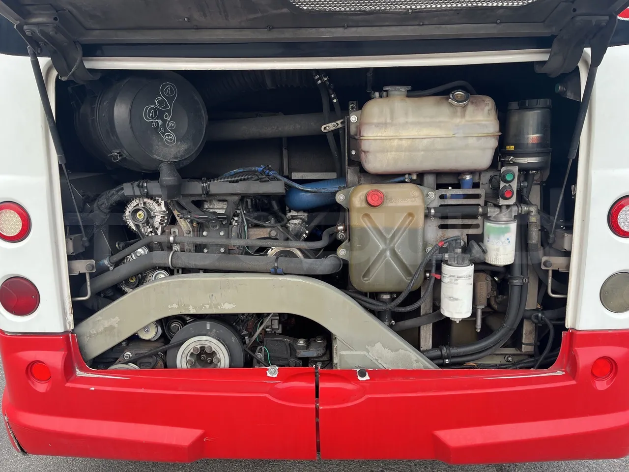 Iveco Heuliez Gx117 - Rear Hatch Open
