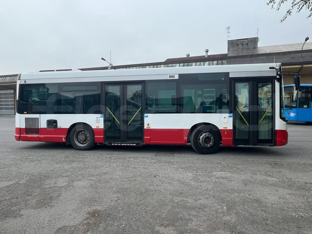 Iveco Heuliez Gx117 - Right Side