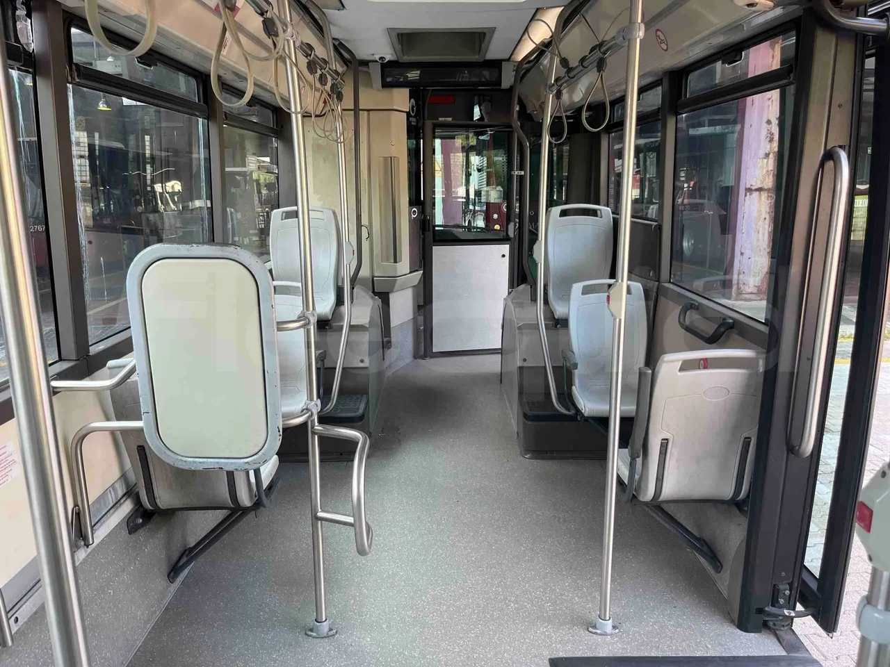 Iveco Citelis - Forward Seats From Middle Position