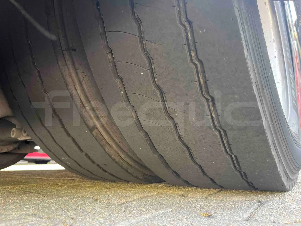 Iveco Citelis - Second Axle Left Side: Tyre Thickness