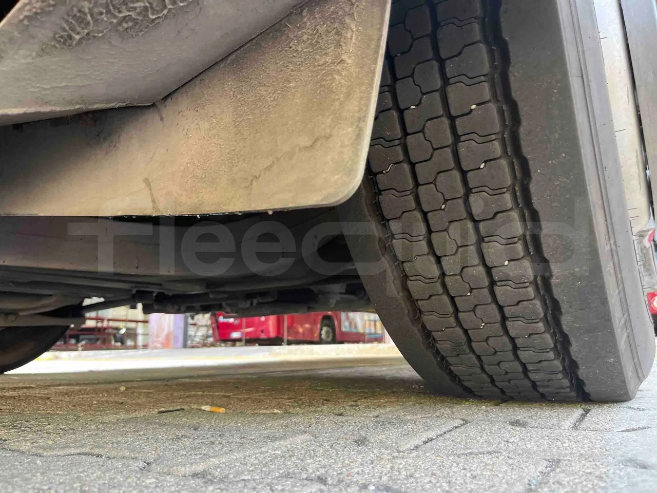 Iveco Citelis - Second Axle Left Side: Complete Wheel